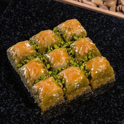 Fıstıklı Özel Baklava